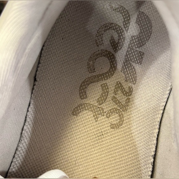 Nike Air Max Sz 10 Preowned 270 React ENG
Photon Dust - Picture 5 of 7